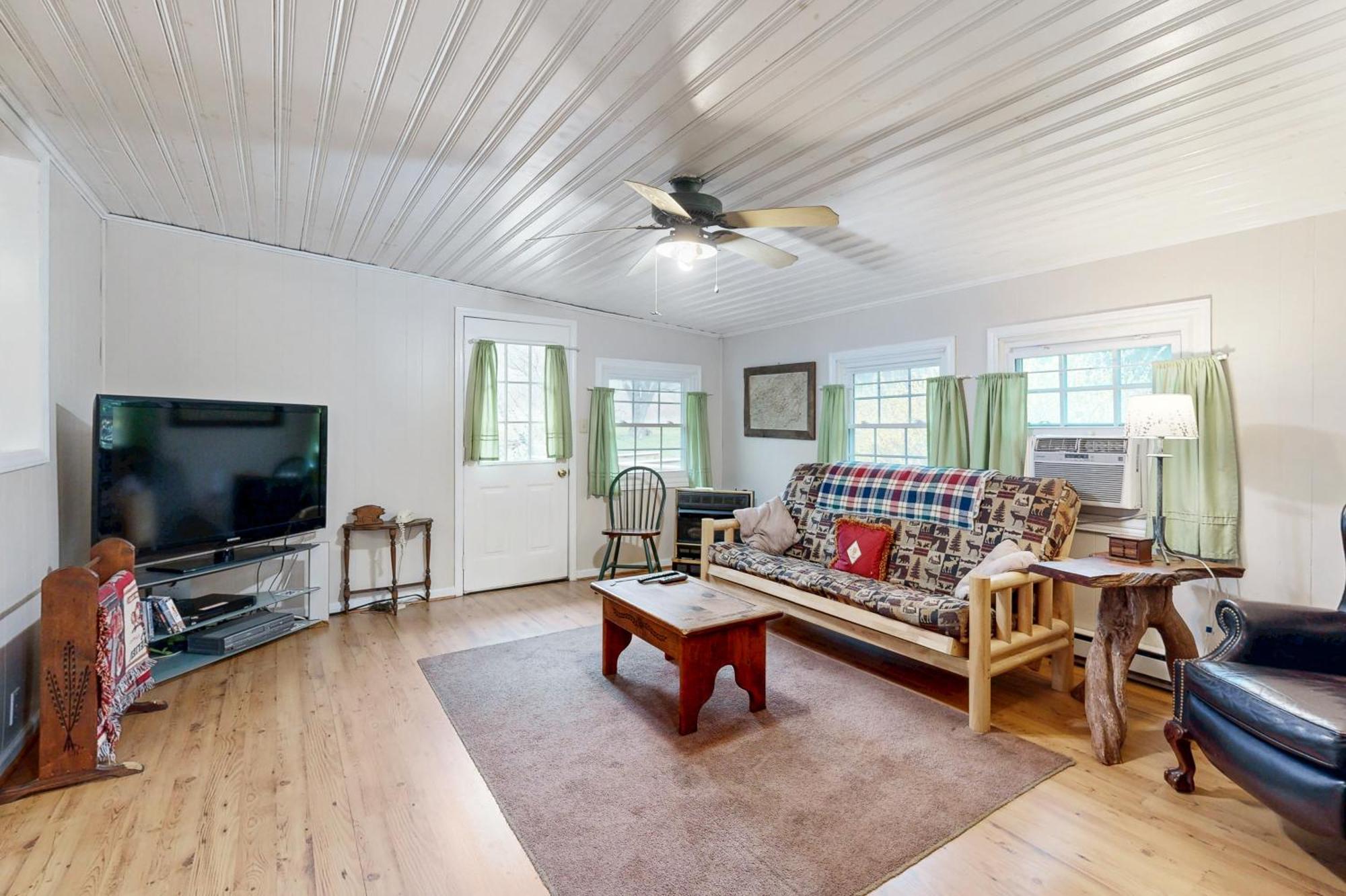 1 Bed 1 Bath Vacation Home In Sylva Exteriér fotografie
