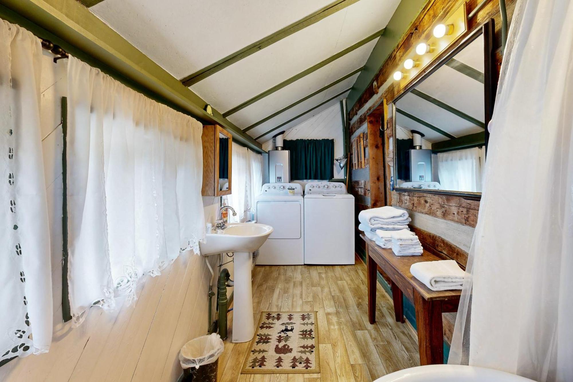 1 Bed 1 Bath Vacation Home In Sylva Exteriér fotografie