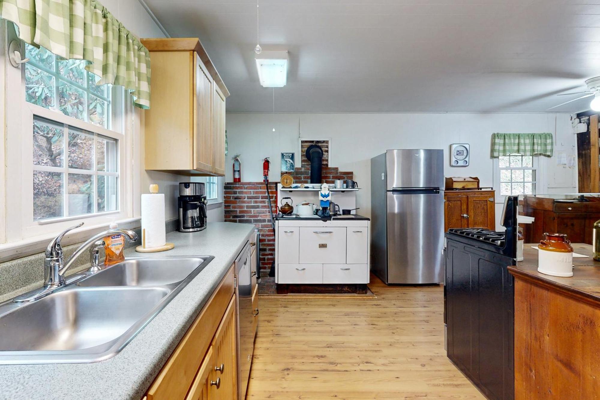 1 Bed 1 Bath Vacation Home In Sylva Exteriér fotografie
