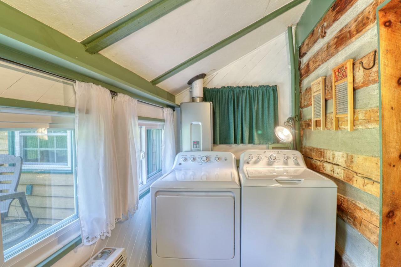 1 Bed 1 Bath Vacation Home In Sylva Exteriér fotografie