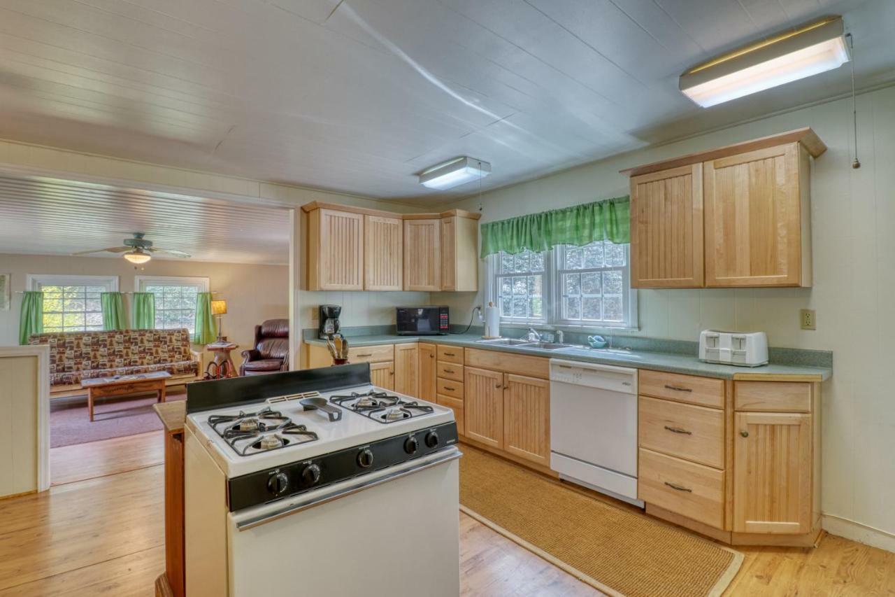 1 Bed 1 Bath Vacation Home In Sylva Exteriér fotografie