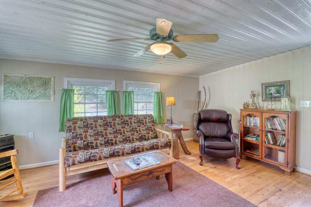 1 Bed 1 Bath Vacation Home In Sylva Exteriér fotografie
